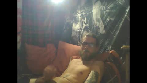 Snapshot of viking43211 chatting on February 28, 8:28 pm viking43211 online show from February 28, 8:28 pm