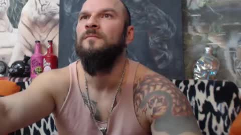Snapshot of viking_me chatting on December 21, 2:37 pm viking online show from December 21, 2:37 pm