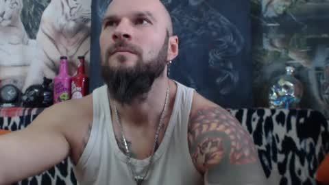 Snapshot of viking_me chatting on December 29, 10:34 am viking online show from December 29, 10:34 am