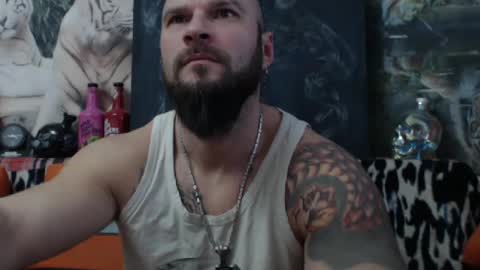 Snapshot of viking_me chatting on December 30, 6:31 am viking online show from December 30, 6:31 am