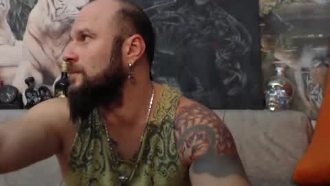 Snapshot of viking_me chatting on January 13, 7:10 pm viking online show from January 13, 7:10 pm