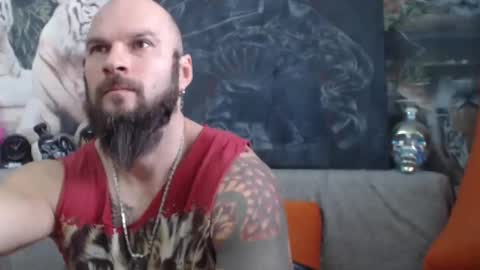 Snapshot of viking_me chatting on January 27, 7:24 am viking online show from January 27, 7:24 am