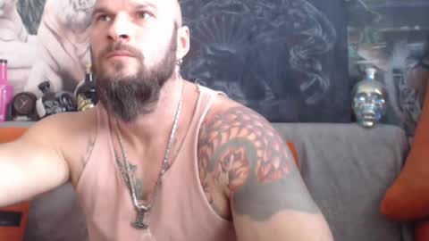 Snapshot of viking_me chatting on February 12, 10:56 am viking online show from February 12, 10:56 am