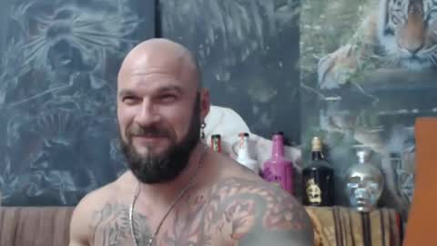 Snapshot of viking_me chatting on October 26, 7:31 pm viking online show from October 26, 7:31 pm