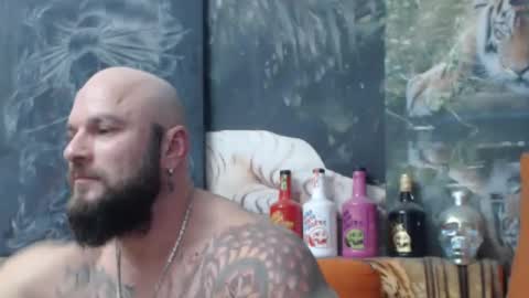 Snapshot of viking_me chatting on November 27, 8:00 pm viking online show from November 27, 8:00 pm