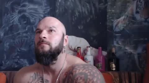 Snapshot of viking_me chatting on November 30, 10:52 am viking online show from November 30, 10:52 am