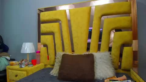 vikiTomson online show from July 19, 1:59 pm
