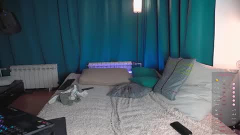 Snapshot of viktor_secret chatting on November 22, 4:44 am fansly VITEKsecret online show from November 22, 4:44 am