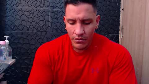 Viktor Herrera online show from January 17, 3:39 pm