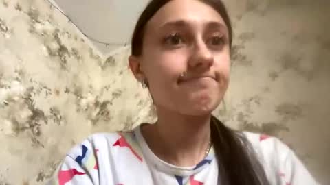 Snapshot of viktoria9898 chatting on September 24, 11:46 am Sweett online show from September 24, 11:46 am