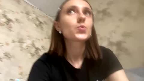 Snapshot of viktoria9898 chatting on October 30, 7:21 am Sweett online show from October 30, 7:21 am