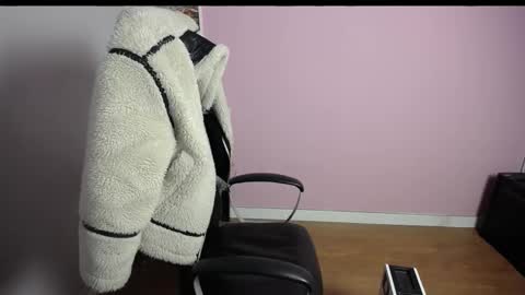 Snapshot of viktoria_lovely chatting on December 22, 6:32 am viktoria_lovely online show from December 22, 6:32 am