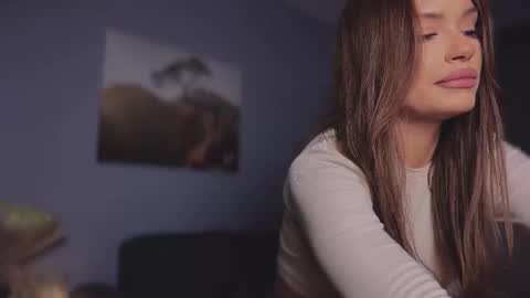 Snapshot of viktoria_www chatting on December 5, 5:42 pm Viktoria www online show from December 5, 5:42 pm