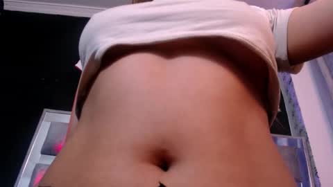 viky_evanss online show from March 14, 2:44 pm