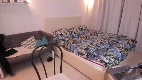 Dimoooooon online show from October 19, 9:15 pm