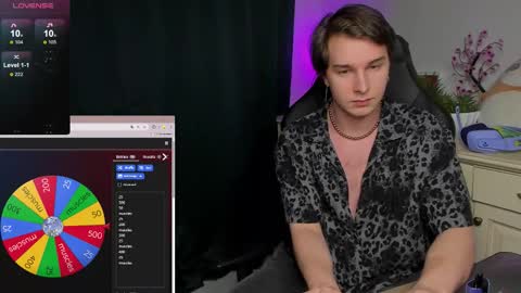 Vincent Strong online show from October 24, 1:29 pm