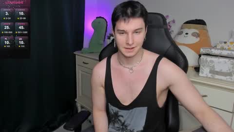 Vincent Strong online show from December 22, 8:00 am