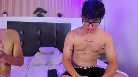 Snapshot of vincent_bowie chatting on January 28, 9:19 am Lucas - Sam - Sophie online show from January 28, 9:19 am