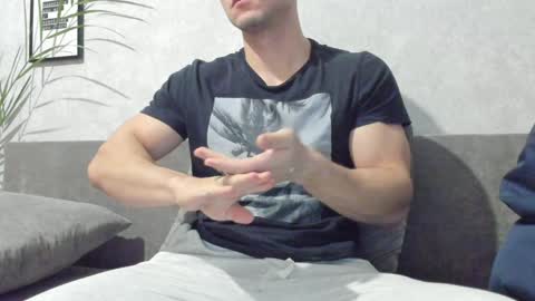 Vincent.  uncut 18cm online show from January 11, 7:38 pm