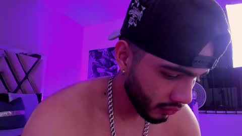 Vincent online show from December 20, 4:08 am