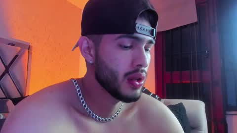 Snapshot of vincentblack_ chatting on February 1, 4:00 am Vincent online show from February 1, 4:00 am