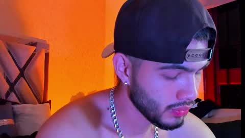 Snapshot of vincentblack_ chatting on February 13, 4:19 am Vincent online show from February 13, 4:19 am