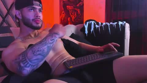 Snapshot of vincentblack_ chatting on February 21, 4:57 am Vincent online show from February 21, 4:57 am