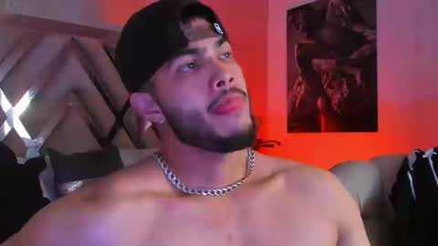 Snapshot of vincentblack_ chatting on February 28, 4:02 am Vincent online show from February 28, 4:02 am