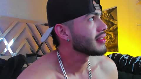 Snapshot of vincentblack_ chatting on March 1, 4:47 am Vincent online show from March 1, 4:47 am