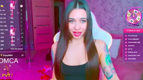 Vinkiepinkie online show from April 16, 5:36 pm