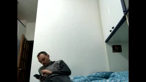 Snapshot of vinmin90 chatting on November 6, 2:51 pm Zenith online show from November 6, 2:51 pm