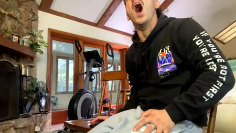 Snapshot of vinsmoke_sanji2020 chatting on January 12, 1:58 pm Sanji online show from January 12, 1:58 pm