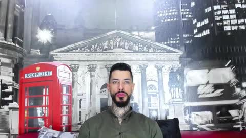 Snapshot of vinzenzrizzo chatting on October 2, 9:33 pm ---Vinzen--- online show from October 2, 9:33 pm
