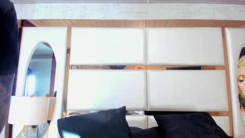 ---Vinzen--- online show from October 22, 4:29 pm