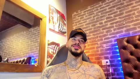 ---Vinzen--- online show from November 15, 6:44 am