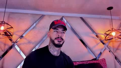 ---Vinzen--- online show from February 23, 3:37 am