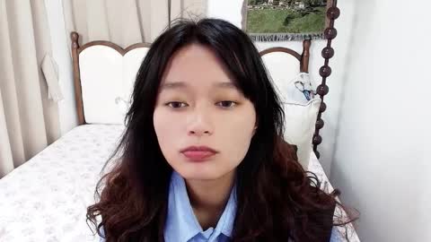 Snapshot of violazona chatting on April 2, 7:39 am Zona online show from April 2, 7:39 am