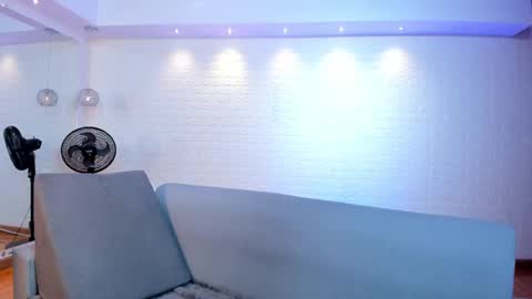 Violett  Everyday From 0530 to 1430 Col Time online show from October 7, 10:45 am