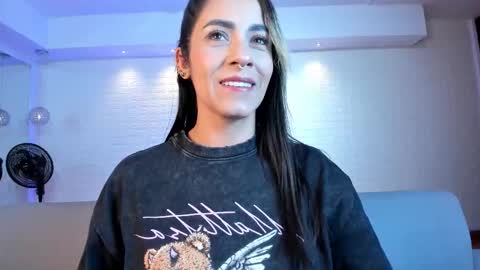 Violett  Everyday From 0530 to 1430 Col Time online show from November 29, 10:40 am