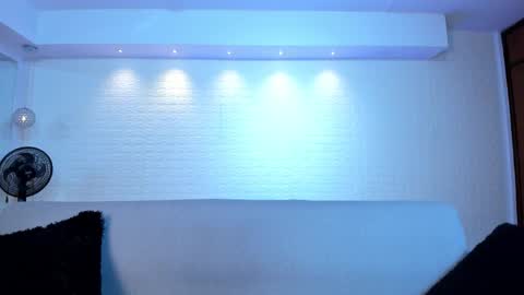 Violett  Everyday From 0530 to 1430 Col Time online show from December 18, 10:43 am