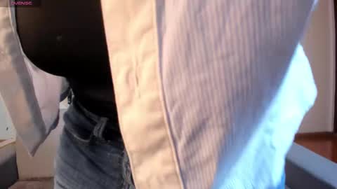 Violett  Everyday From 0530 to 1430 Col Time online show from January 7, 10:51 am