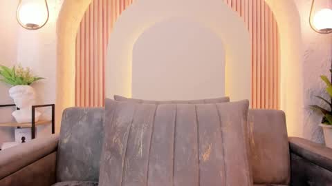 Violette online show from March 9, 10:08 am