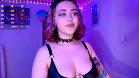 violet online show from October 6, 4:21 am