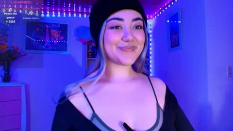 violet online show from December 22, 12:18 am