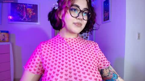 violet online show from February 8, 1:20 am