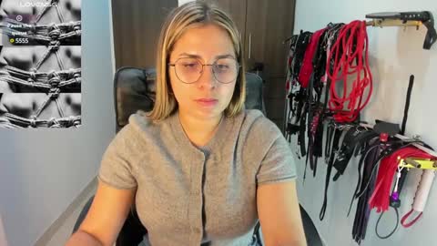 Kim online show from January 4, 8:27 pm