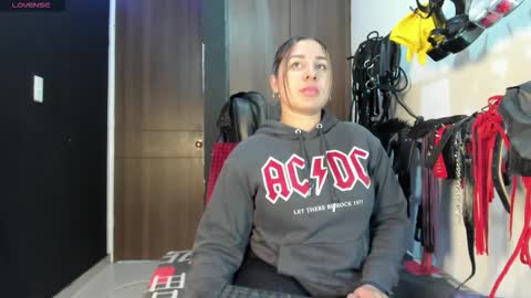 Kim online show from March 2, 8:37 pm