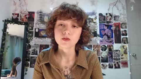 Violet online show from February 15, 7:06 am