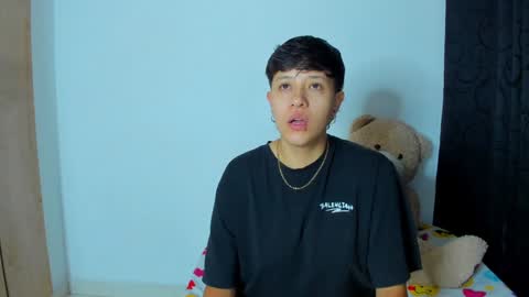 Violet and Casper online show from December 30, 9:27 am