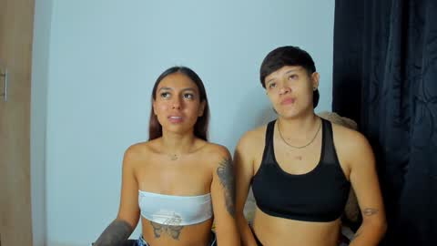 Violet and Casper online show from December 31, 5:44 am